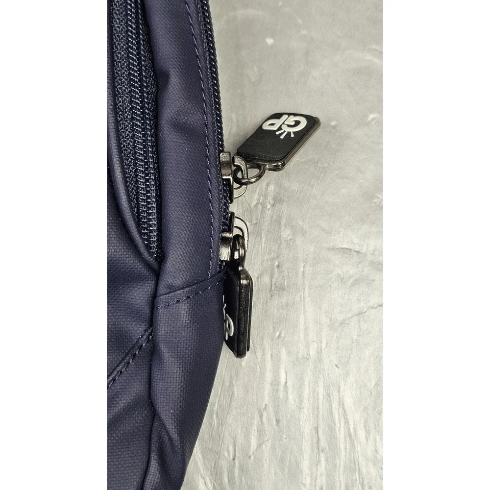 NWOT Genius Pack High Altitude Flight Bagg Travel Organizer Shoulder Strap Blue
